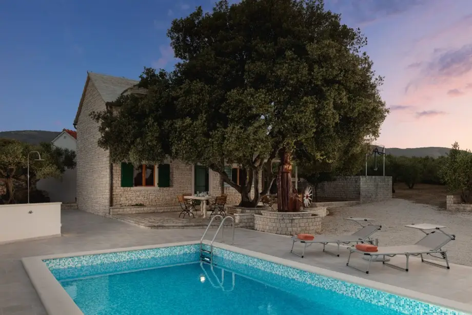 Villa_Dubrava_Pucisca_Brac (2)