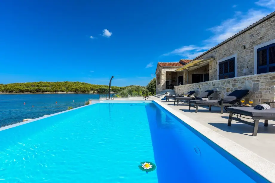 Villa Proversa
