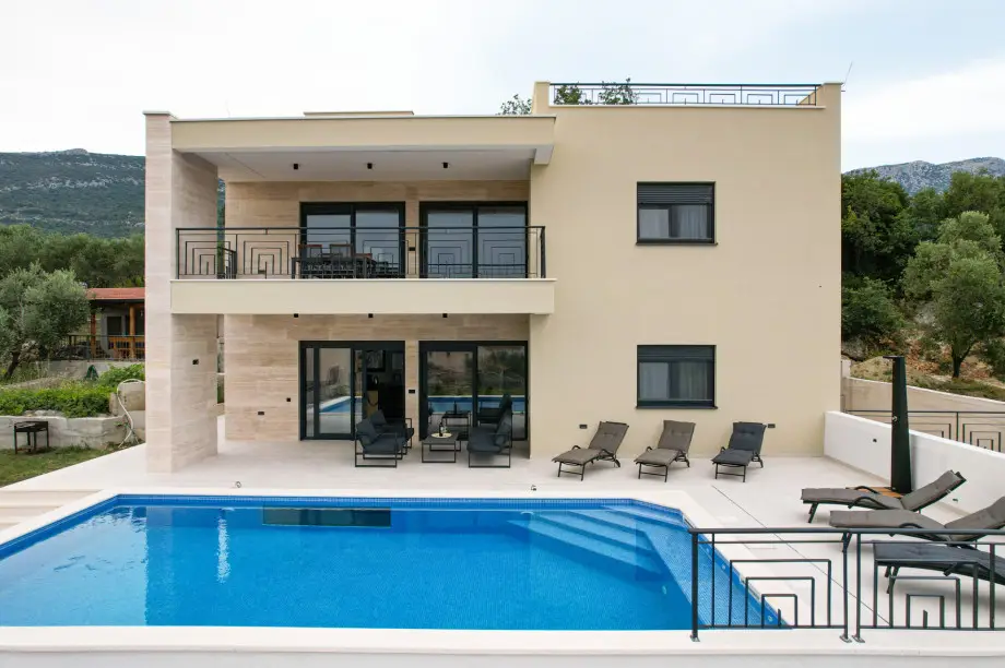 Luxury Villa Providenza   2 (24)
