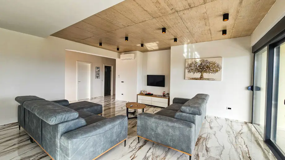 Luxury Villa Providenza   5(14)