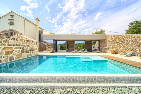 Vila Jerini House