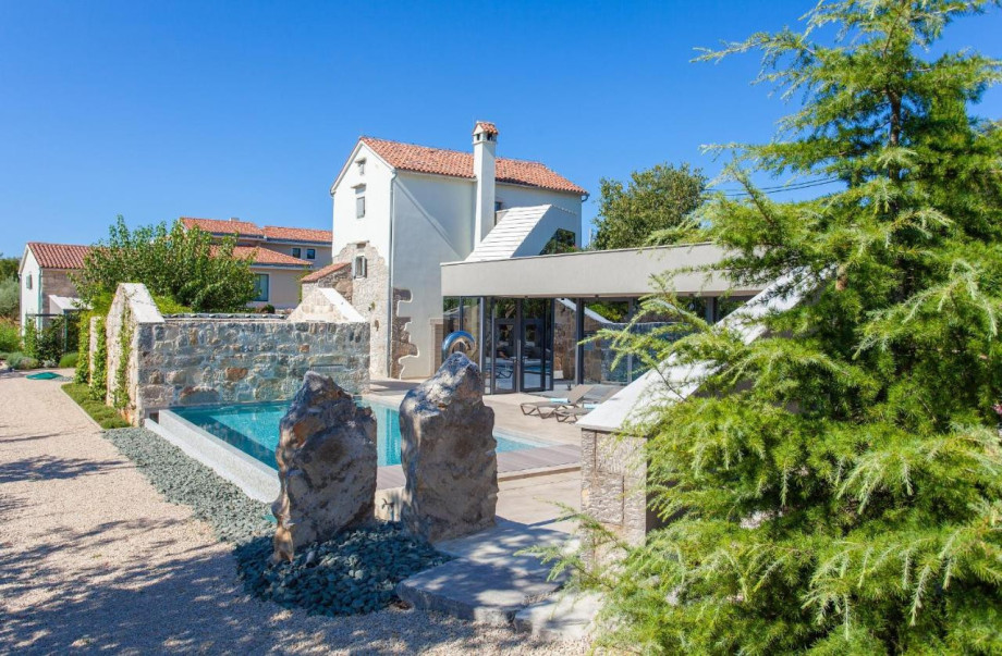 Villa Jerini Estate  (3)