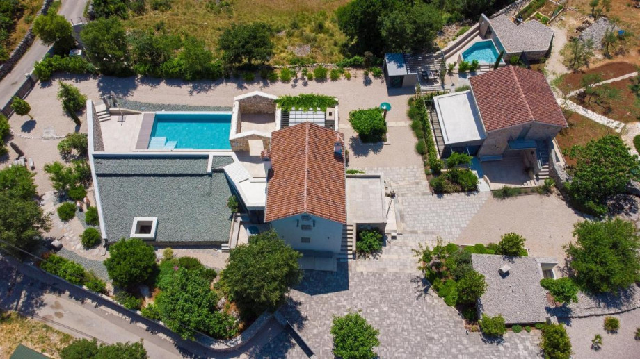 Villa Jerini Estate  (8)