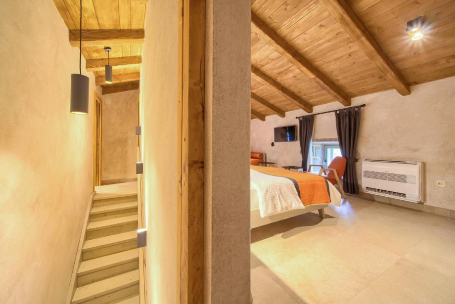 Jerini Estate Barn (25)