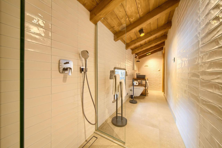 Jerini Estate Barn (27)