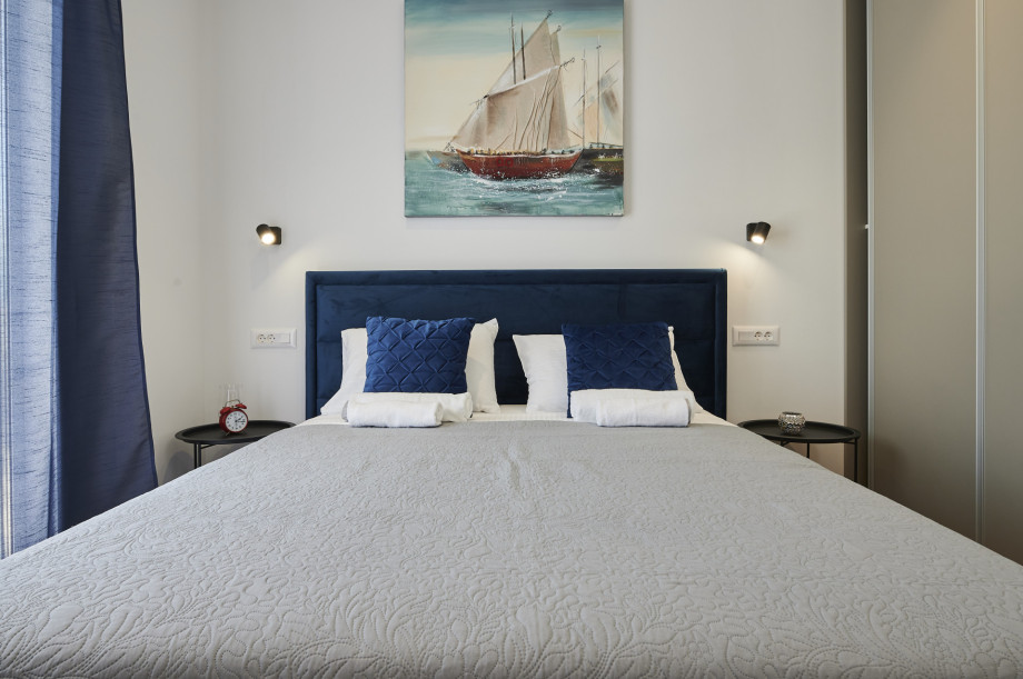 Villa Royal Blue Split (13)