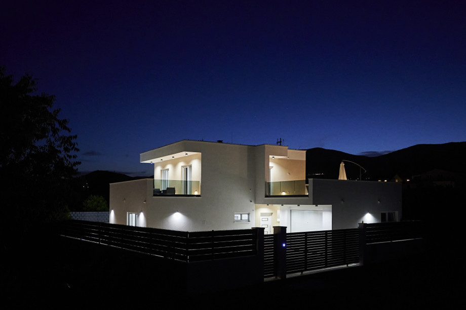 Villa Royal Blue Split (26)