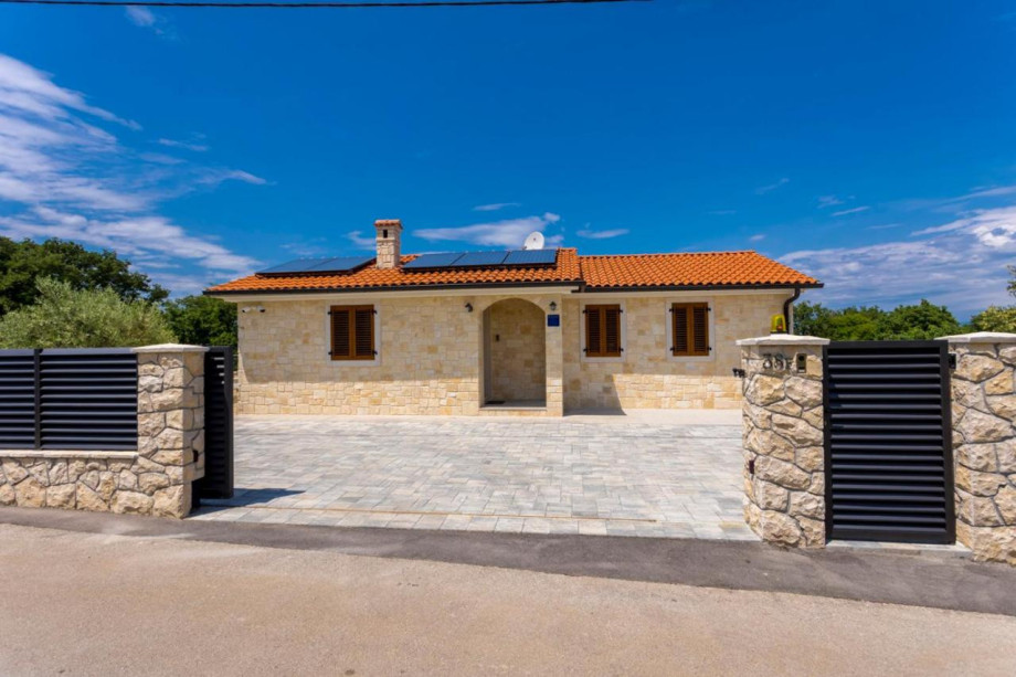 Villa Petros (1)