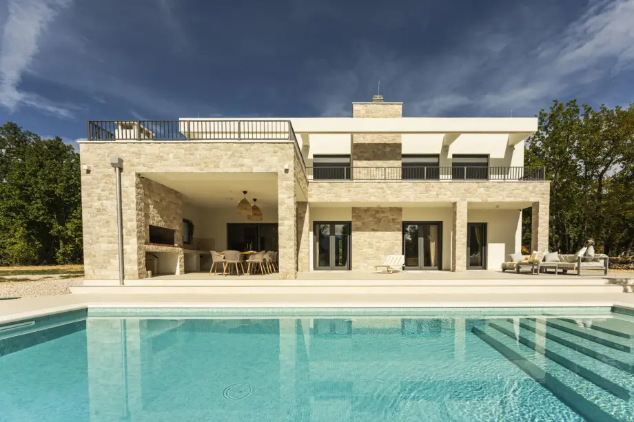 1.Villa Wellbeing 