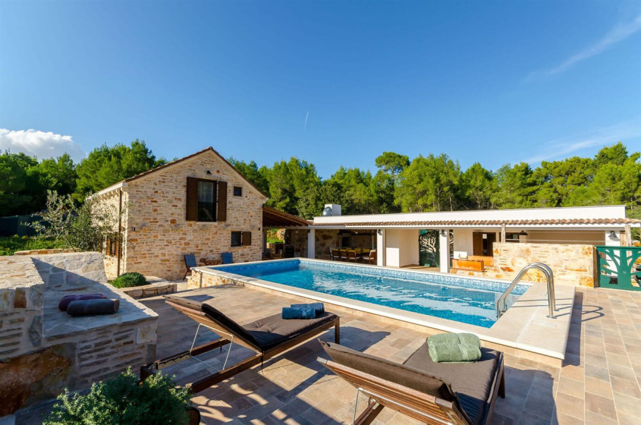 Villa Fortuna Hvar Dalmatia (4)