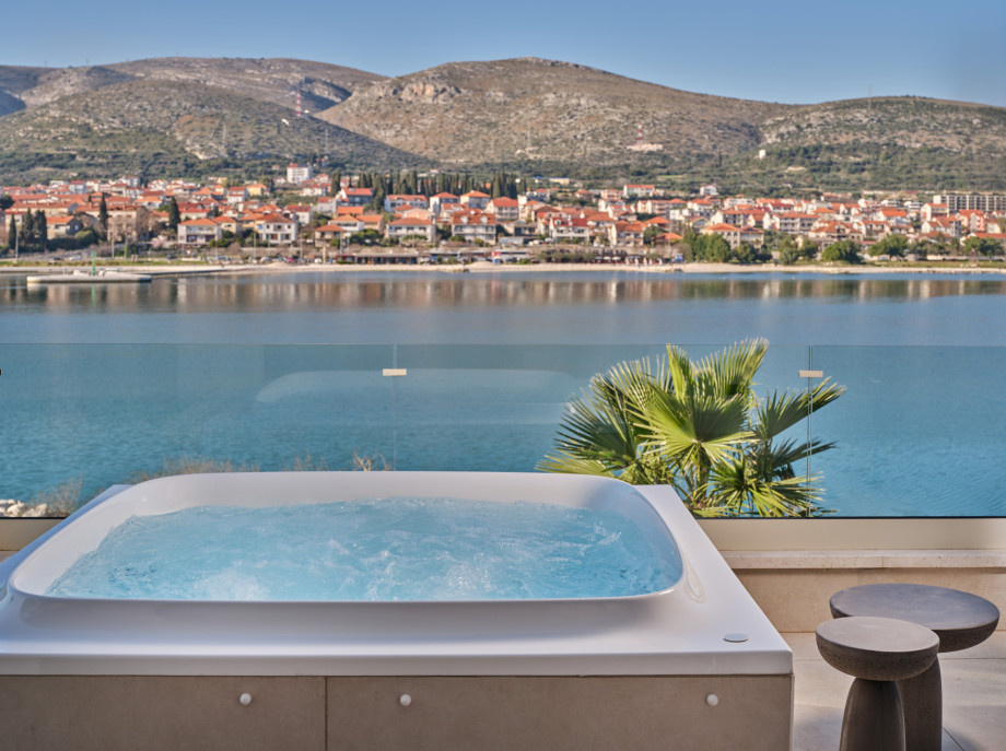 Mistral Villas Trogir Beach Brown (78)
