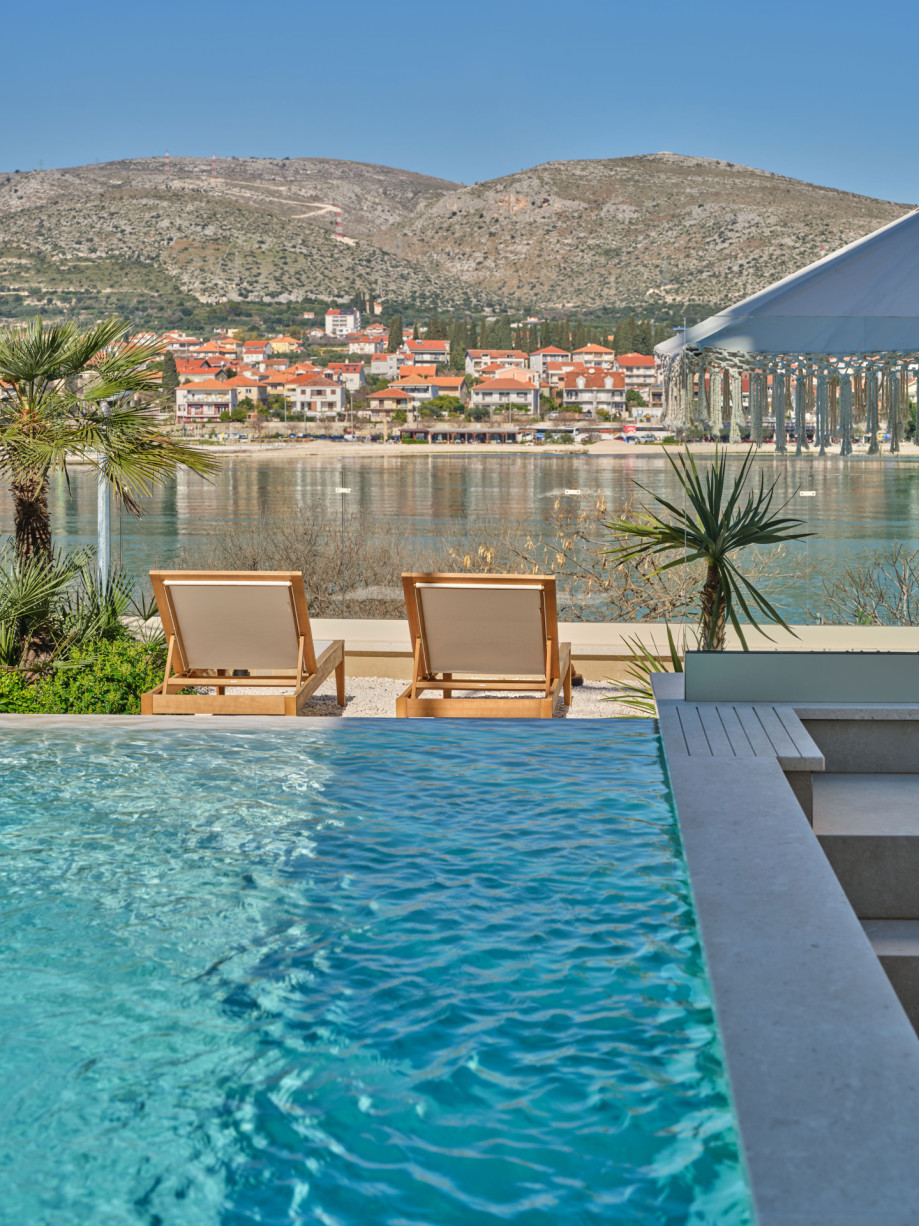 Mistral Villas Trogir Beach Brown (33)
