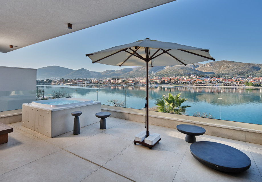 Mistral Villas Trogir Beach Brown (89)