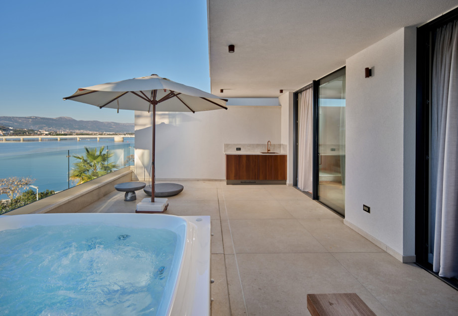 Mistral Villas Trogir Beach Brown (92)
