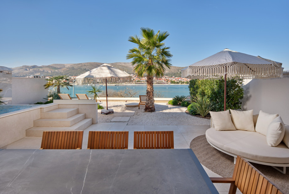 Mistral Villas Trogir Beach Brown (63)