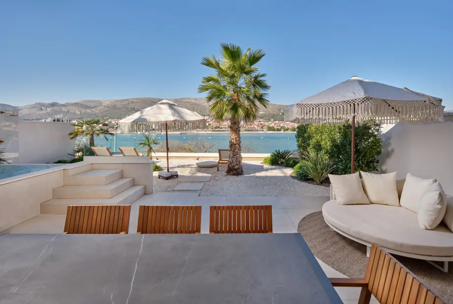 Mistral Villas Trogir Beach Brown (63)