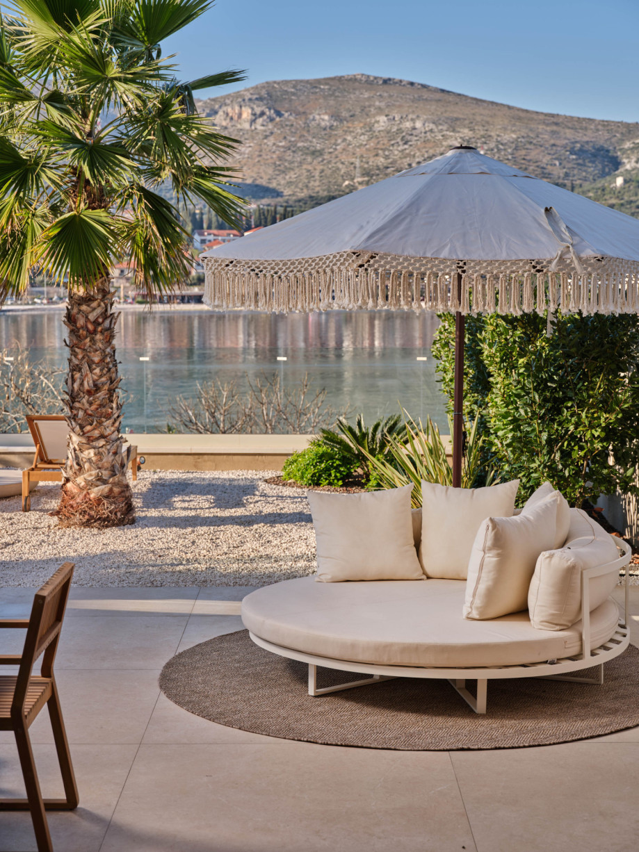 Mistral Villas Trogir Beach Brown (83)