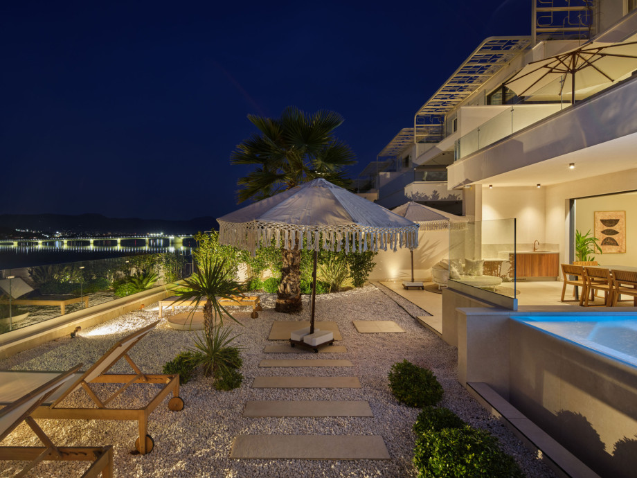 Mistral Villas Trogir Beach Brown (148)