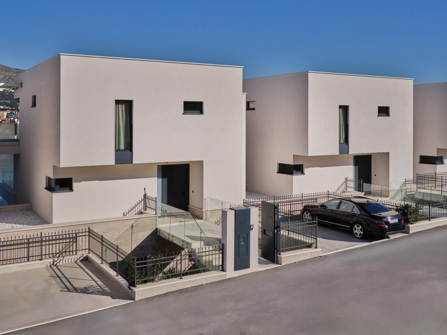 Mistral Villas Trogir Beach Brown (8)