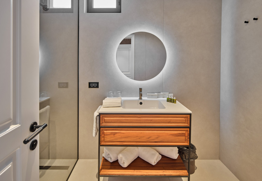 Mistral Villas Trogir Beach Brown (125)