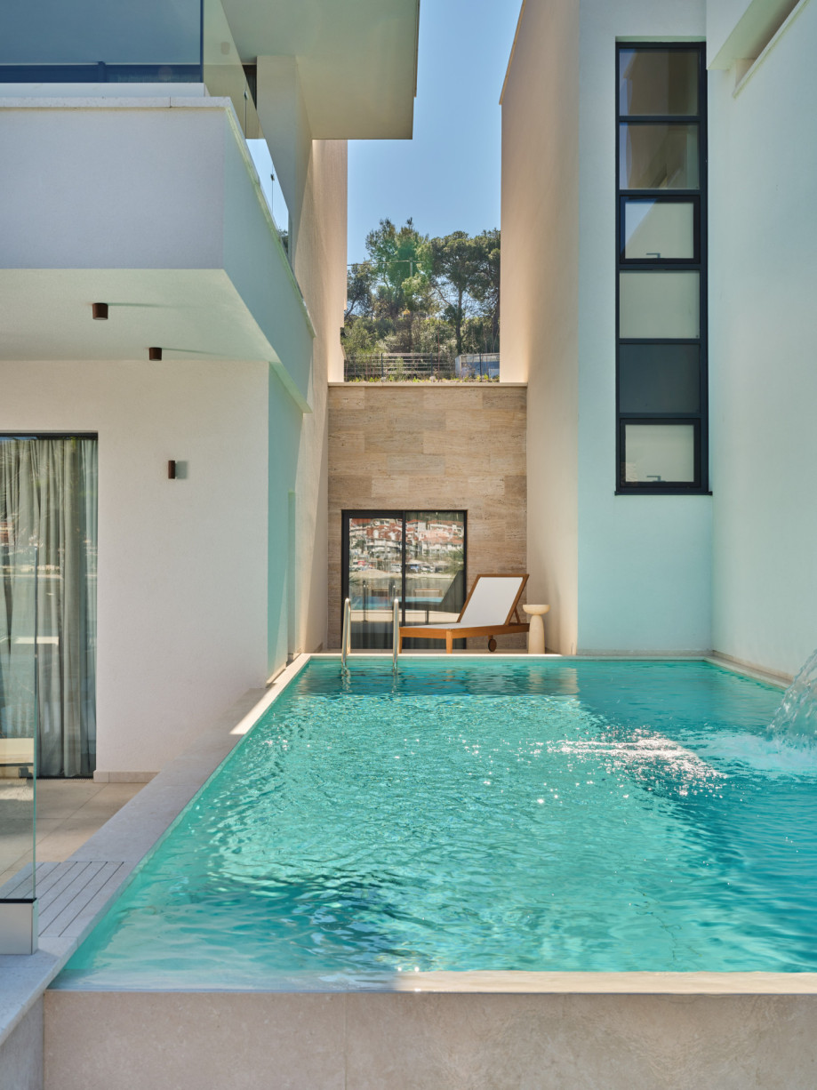 Mistral Villas Trogir Beach Brown (34)