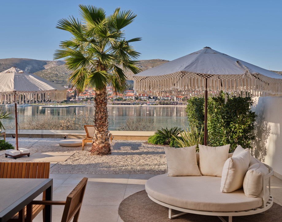 Mistral Villas Trogir Beach Brown (82)
