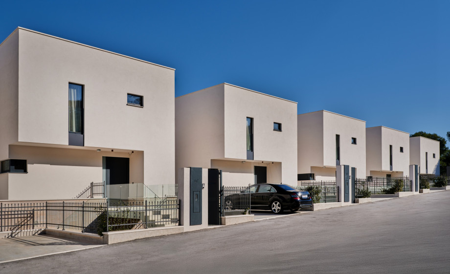Mistral Villas Trogir Beach Brown (5)