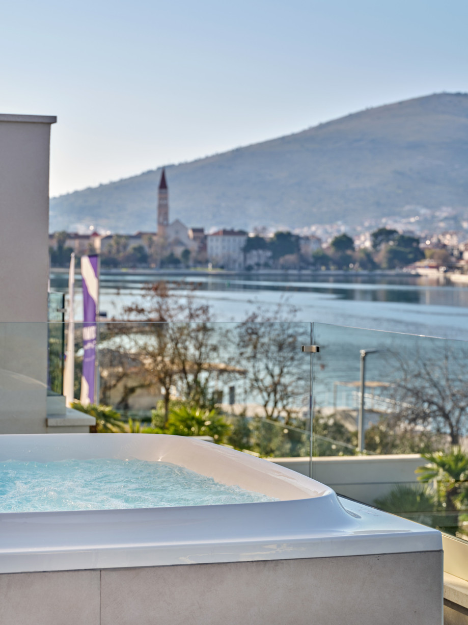 Mistral Villas Trogir Beach Brown (77)
