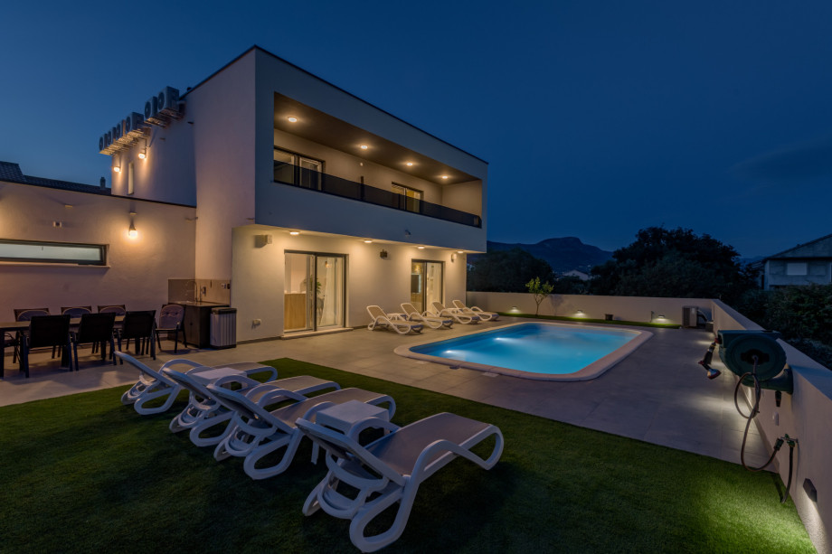 Villa Niti (1 8)