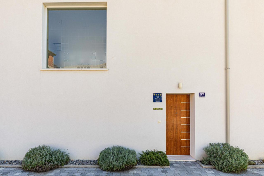 Villa Sheley, Kastela (37)