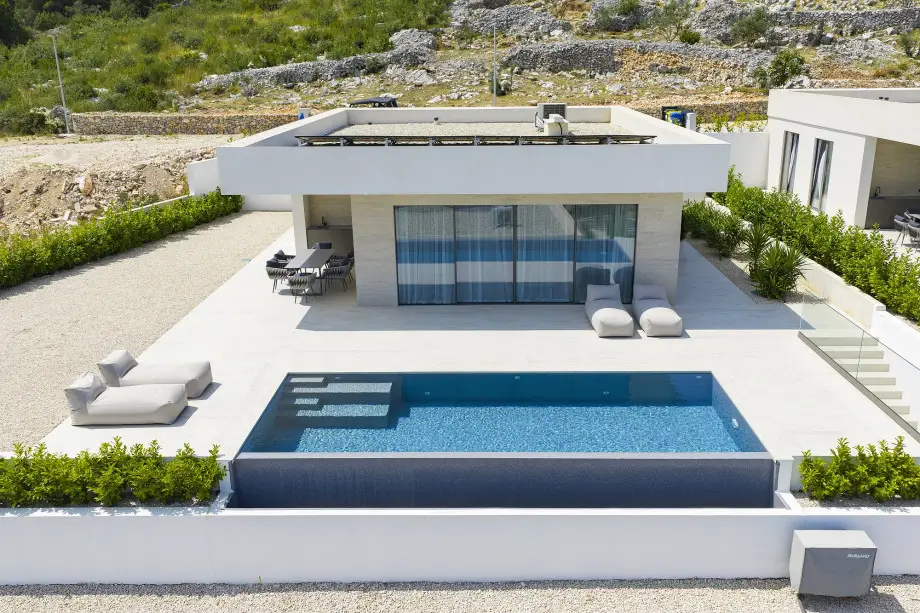 Villa Cloud9 D8 (1)