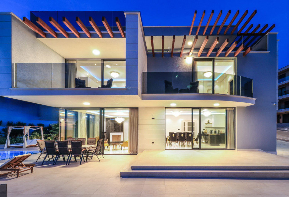 Villa Golden Lion   Dodatak
