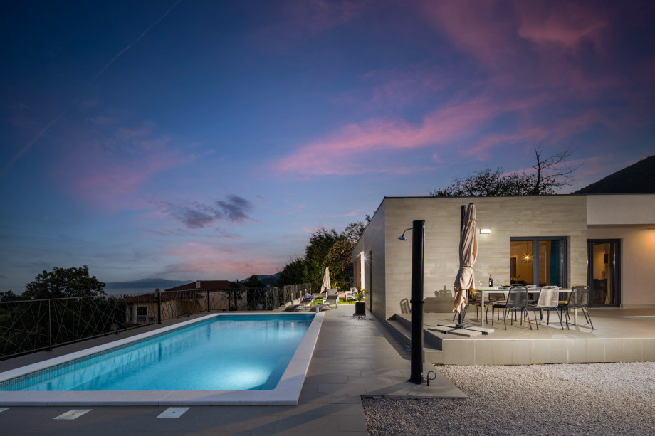 Villa Castanea, Poljane   48