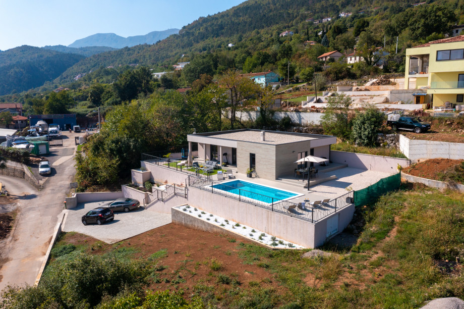 Villa Castanea, Poljane   2