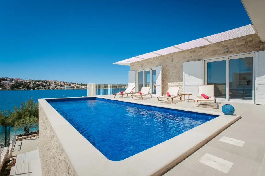 Villa Lori, Zatoglav (3)