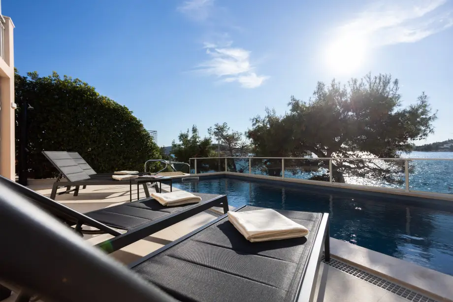 Villa Branka, Zatoglav (2)