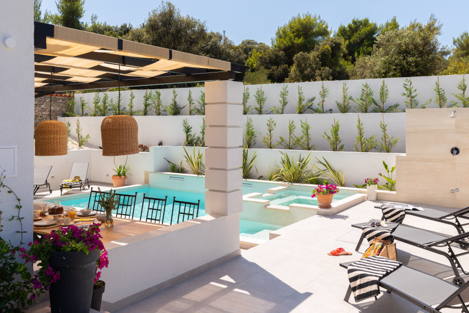 Villa Leylandii (11)