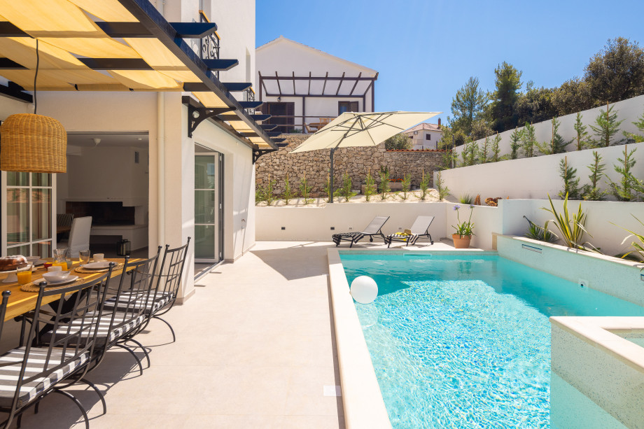 Villa Leylandii (13)