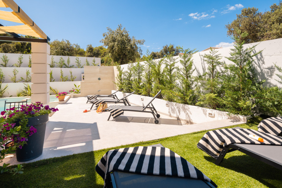 Villa Leylandii (14)