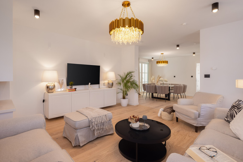 Villa Leylandii (24)