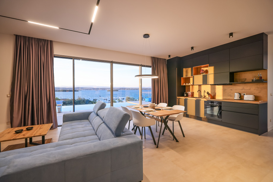 Villa View, Pasman (13)