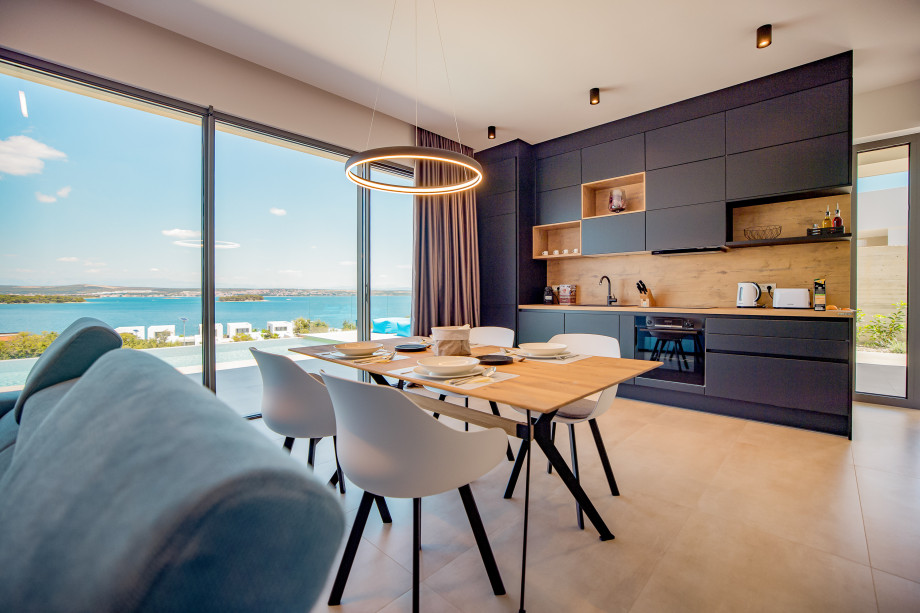 Villa View, Pasman (18)
