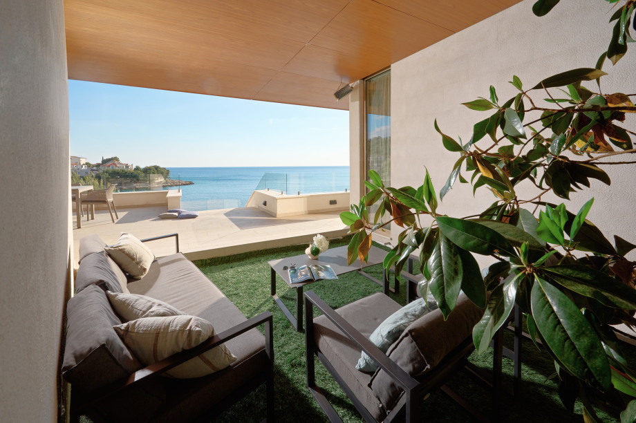 Villa Gloss (6)