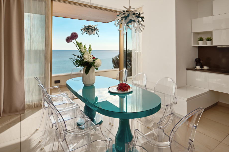 Villa Gloss (3)