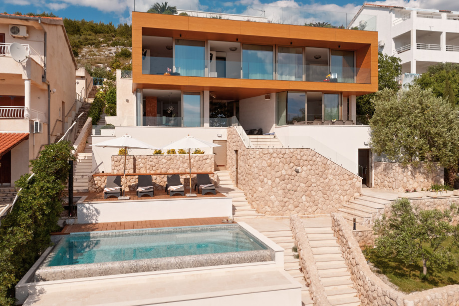 Villa Gloss (4)
