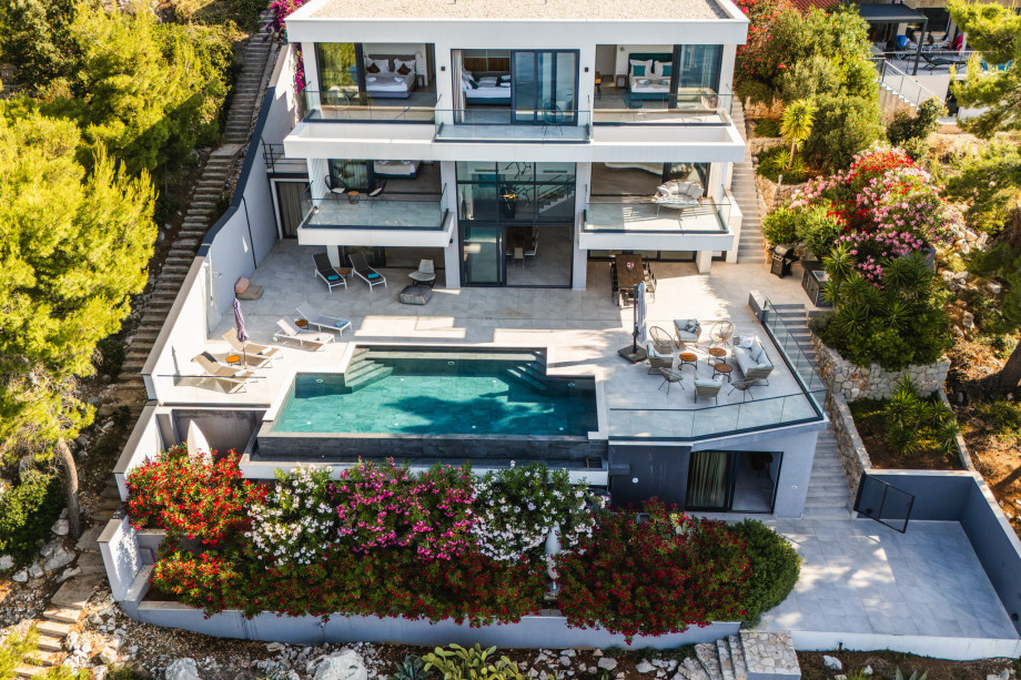Villa Sanserea   Update (4)