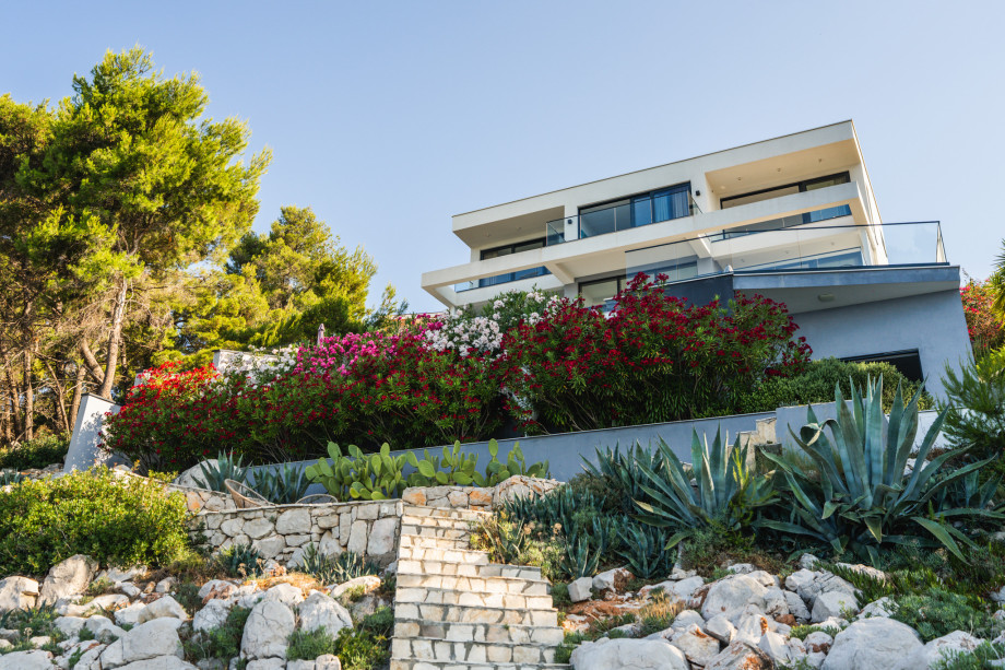 Villa Sanserea   Update (7)