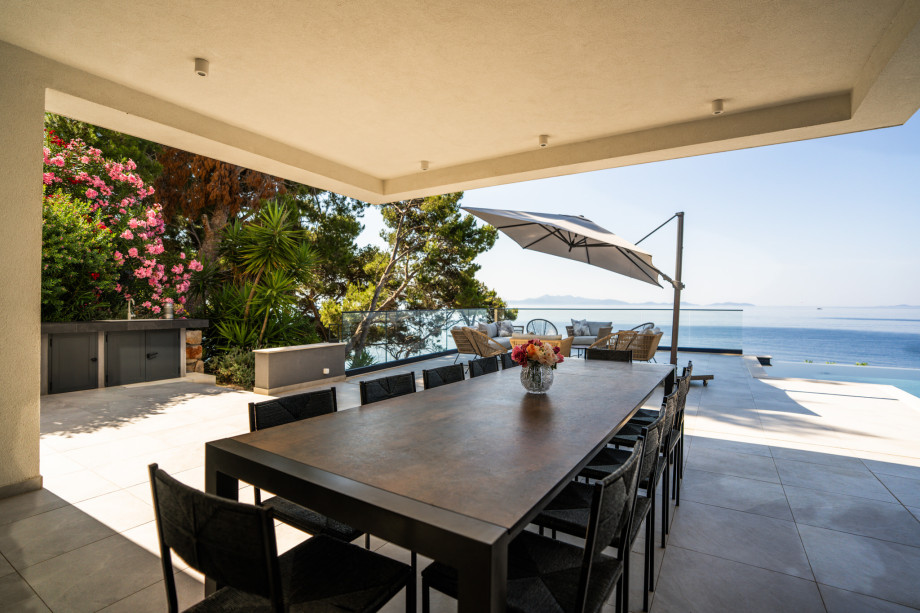 Villa Sanserea   Update (15)