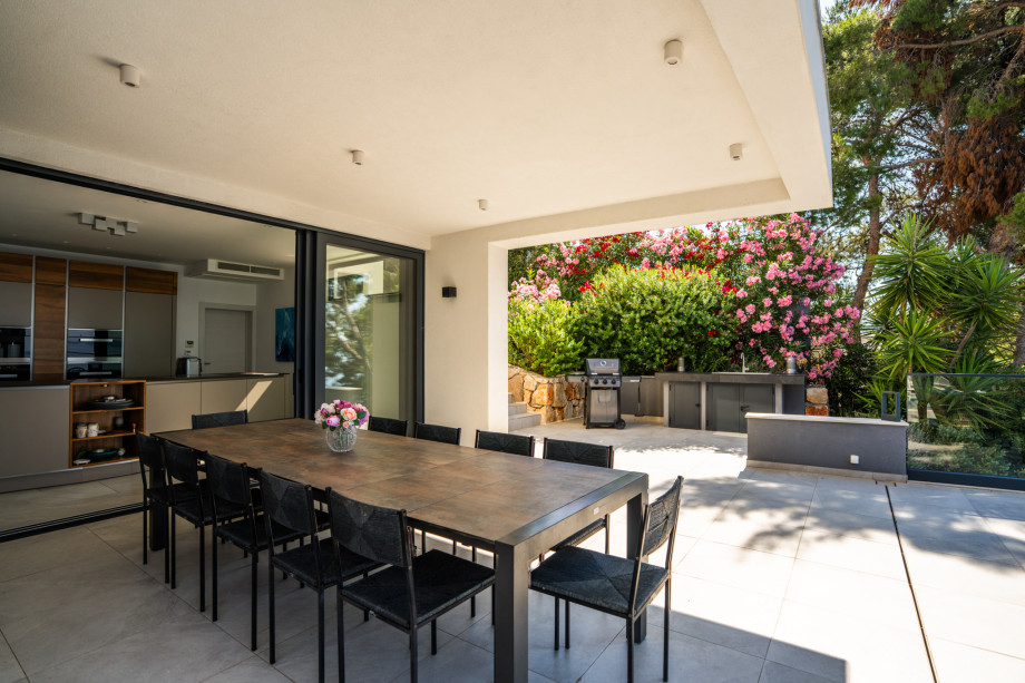 Villa Sanserea   Update (16)