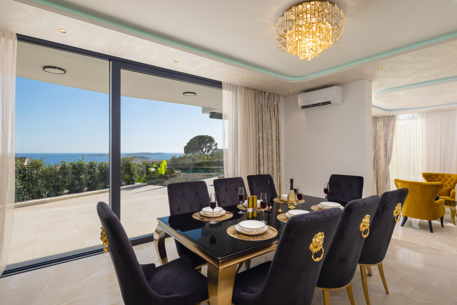 Villa Golden Lion 77